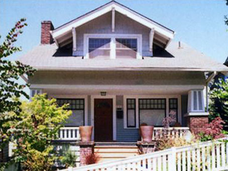 718 W Howe